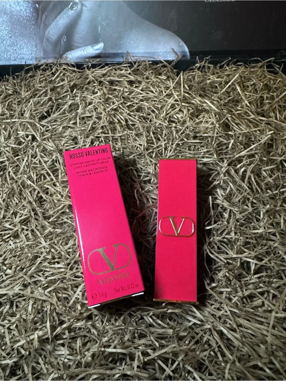 ROSSO VALENTINO MATTE LIPSTICK - 111A UNDRESSED VELVET - NUDE